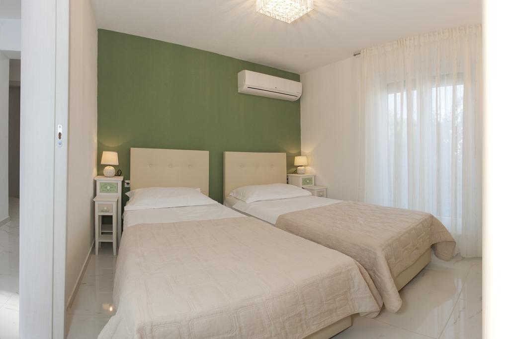 Apartments Villa Anamaria Trogir Kültér fotó
